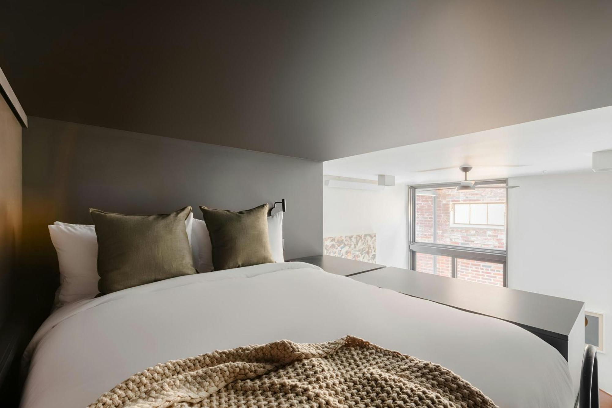 Sonder By Marriott Bonvoy Railspur Apartments Pioneer Square Сиэтл Экстерьер фото